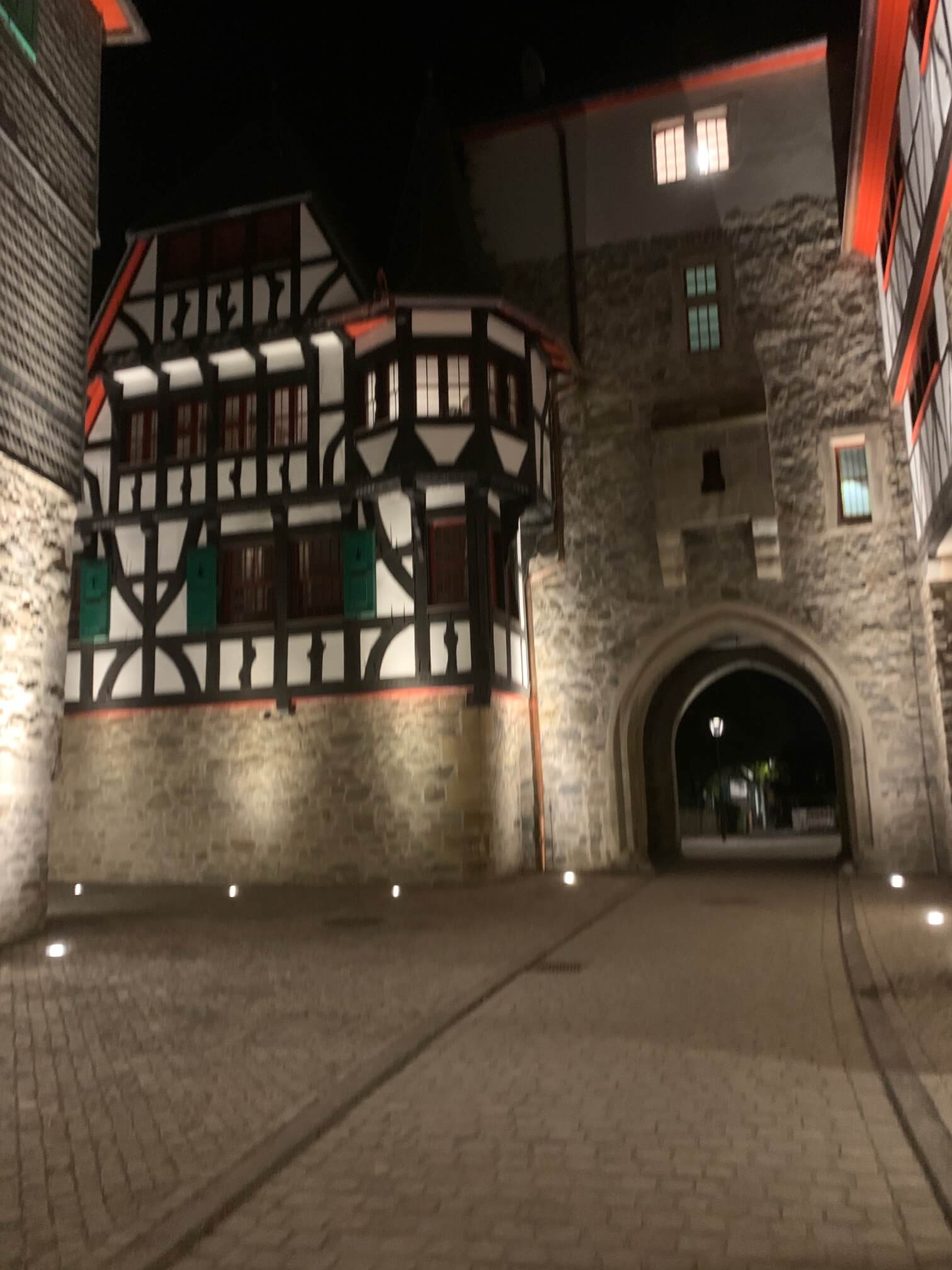 hotel-img